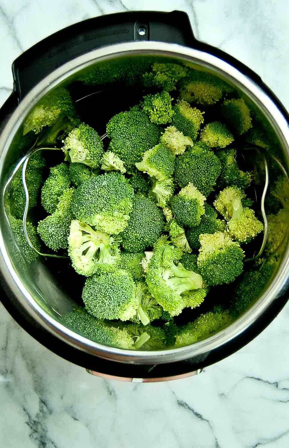 broccoli florets inside instant pot.
