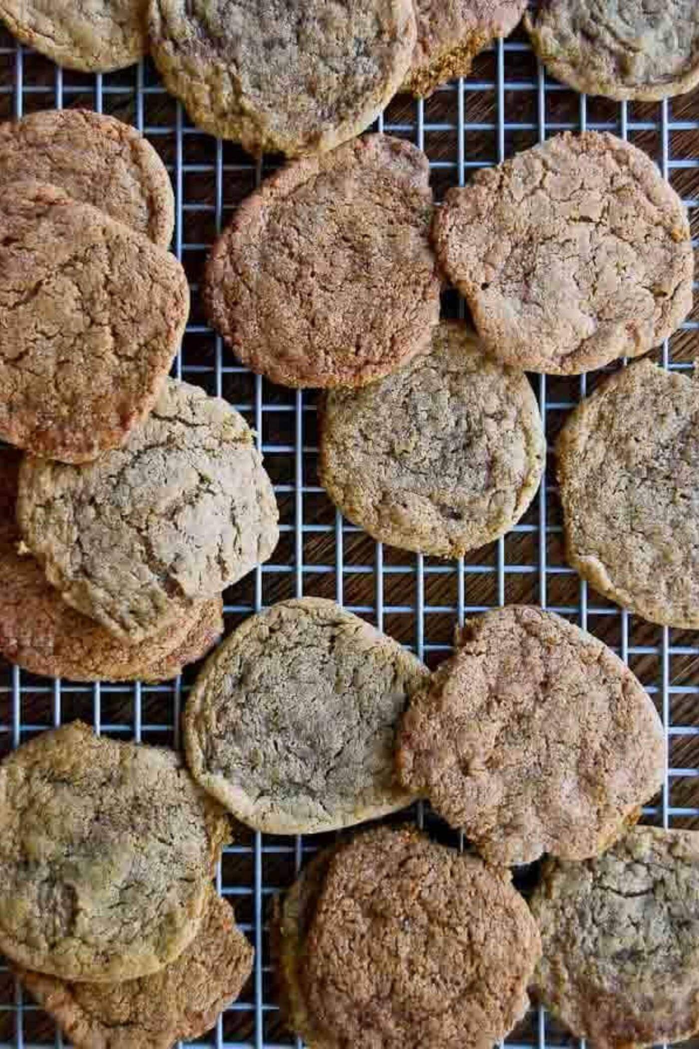 ginger molasses cookies on cooling rack.