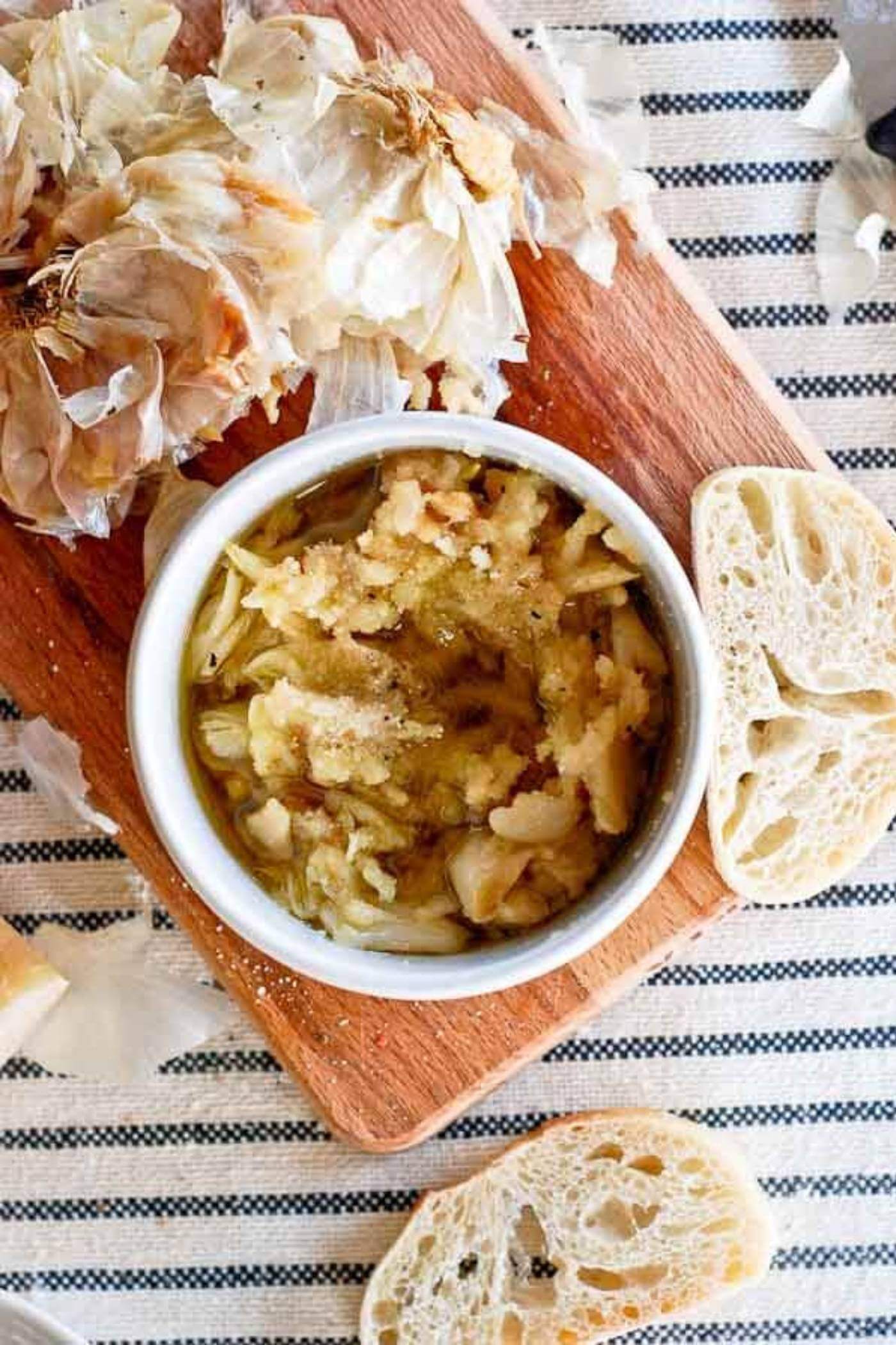 roasted garlic in bowl.