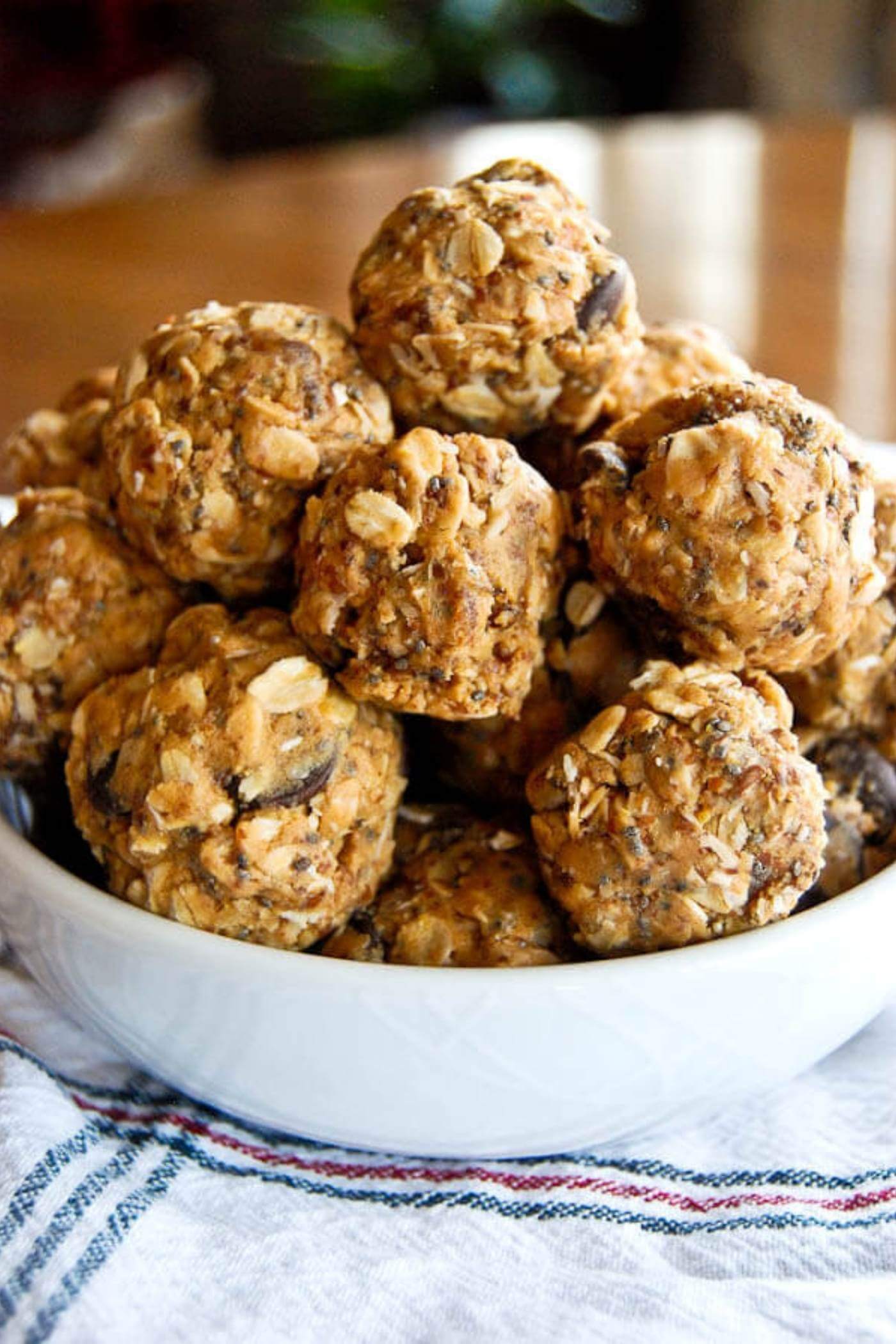 no bake peanut butter balls in bowl.