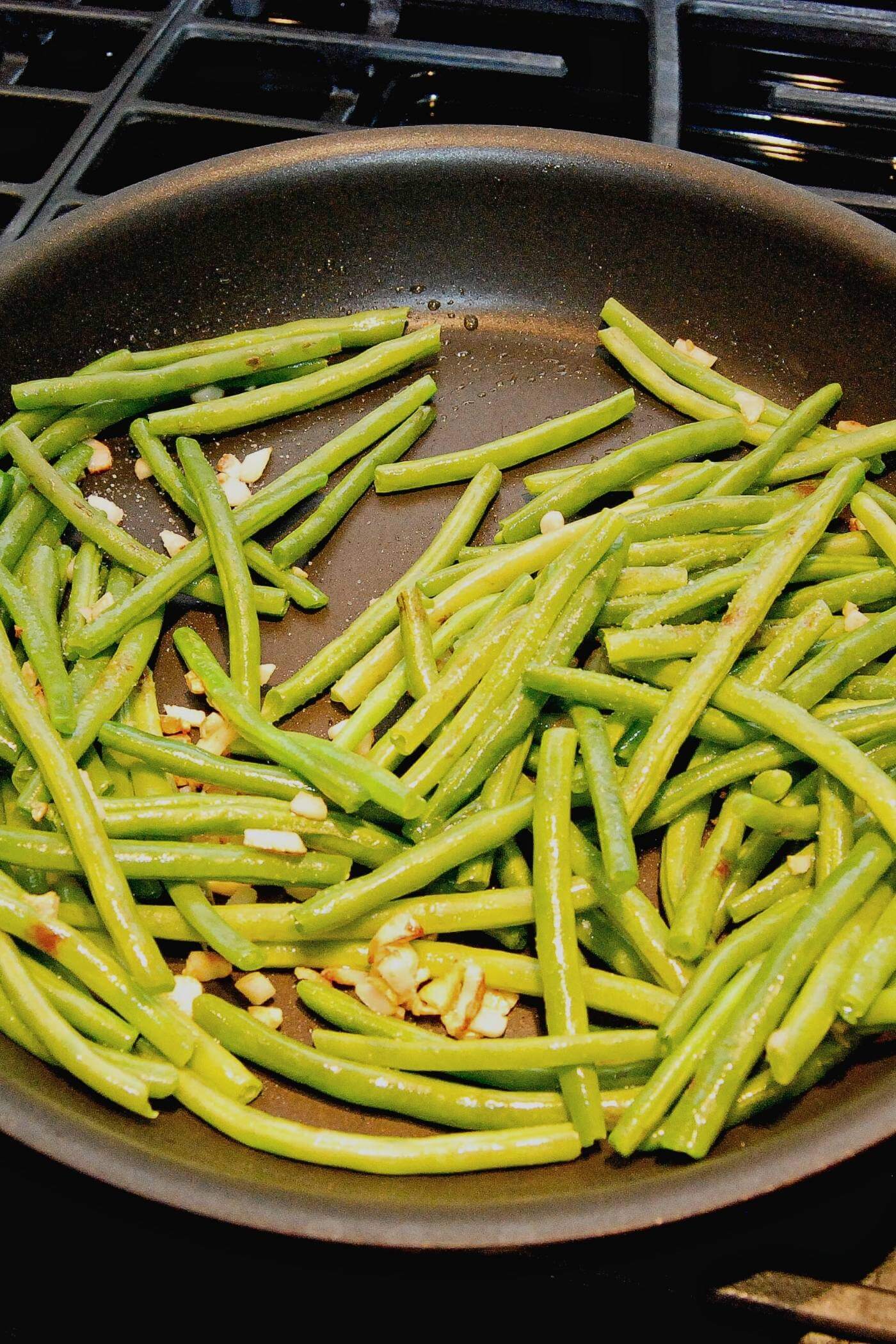 sauteed garlic green beans.