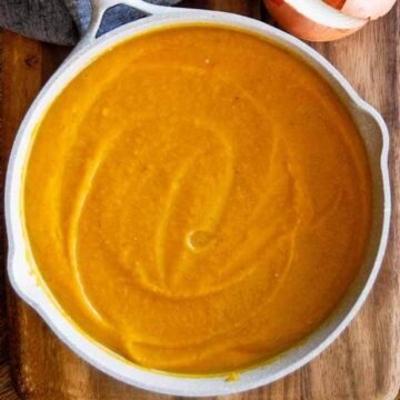 roasted butternut squash soup in pot