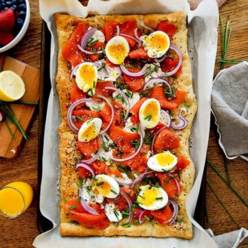 smoked salmon cream cheese and everything bagel pizza on sheet pan