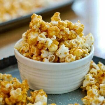 spicy caramel popcorn in bowl.