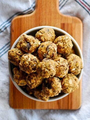 no bake peanut butter balls in bowl.