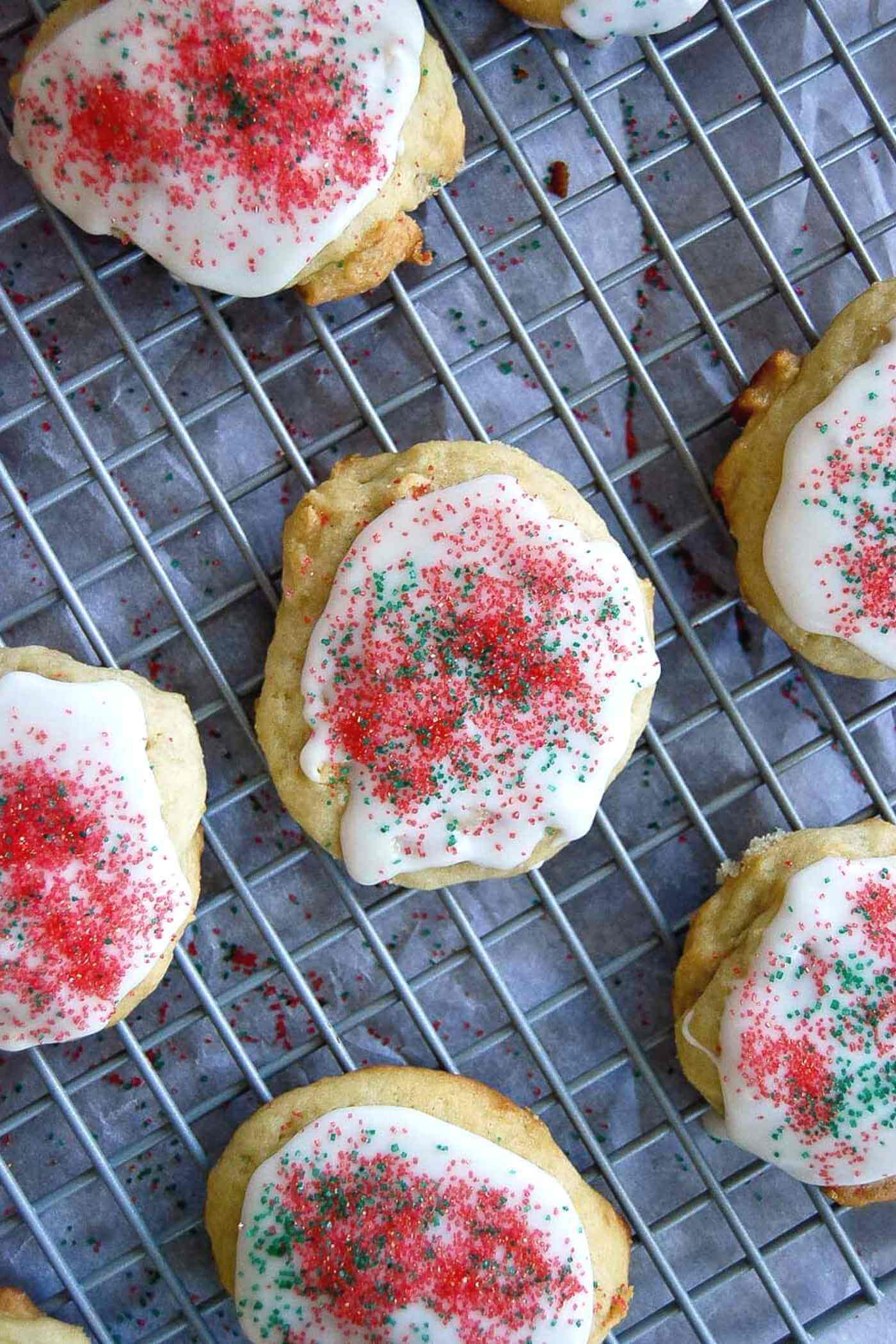 lemon ricotta cookies on cooling rack.