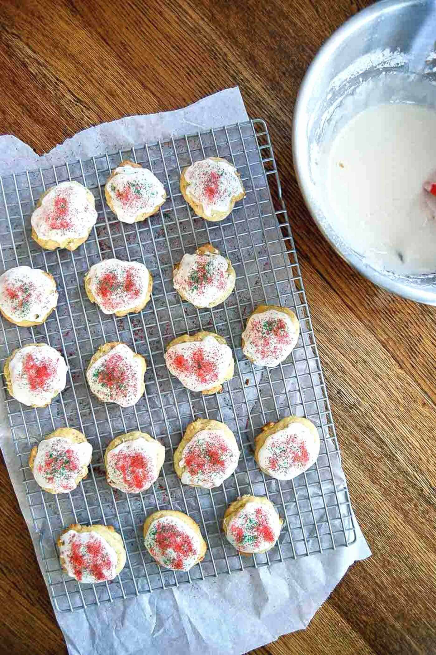 lemon ricotta cookies on cooling rack.