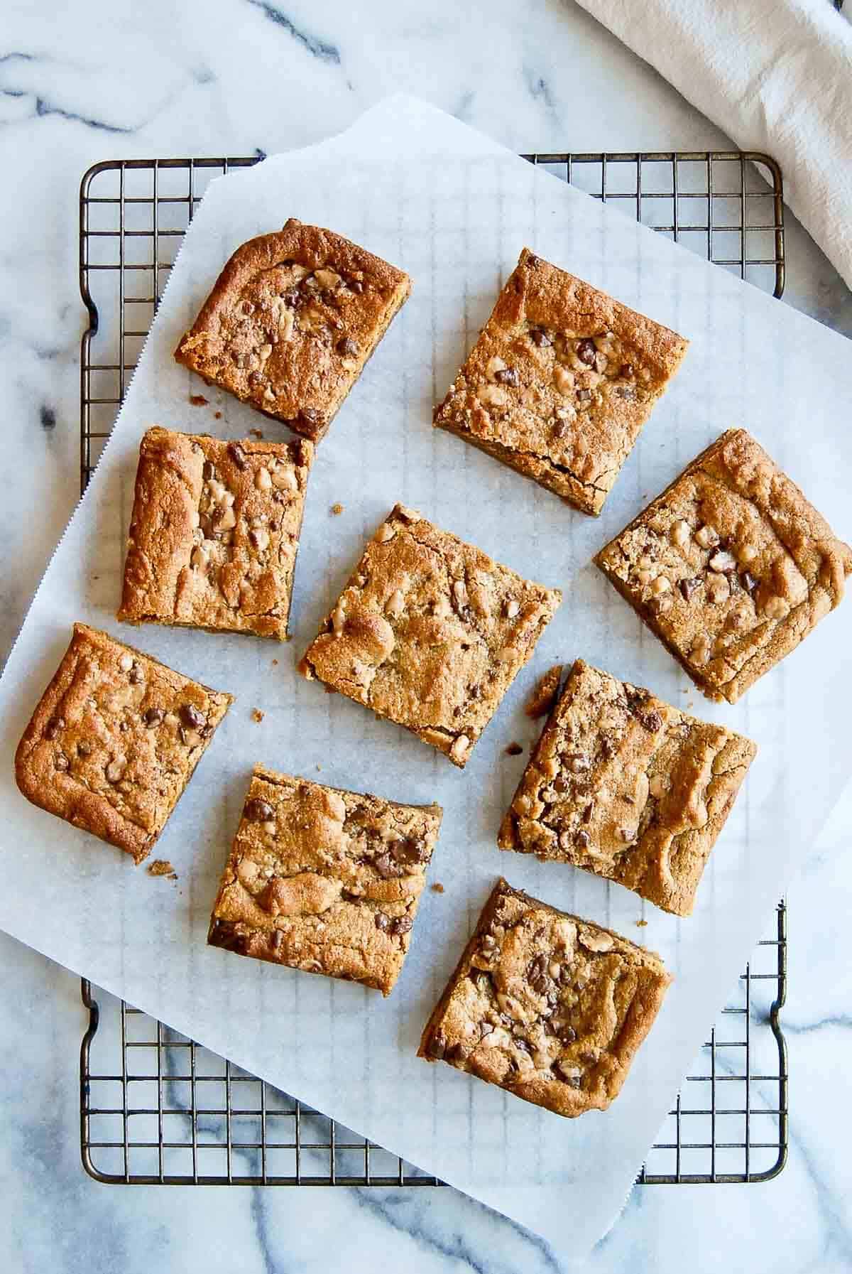 peanut butter blondies on cooling rack.