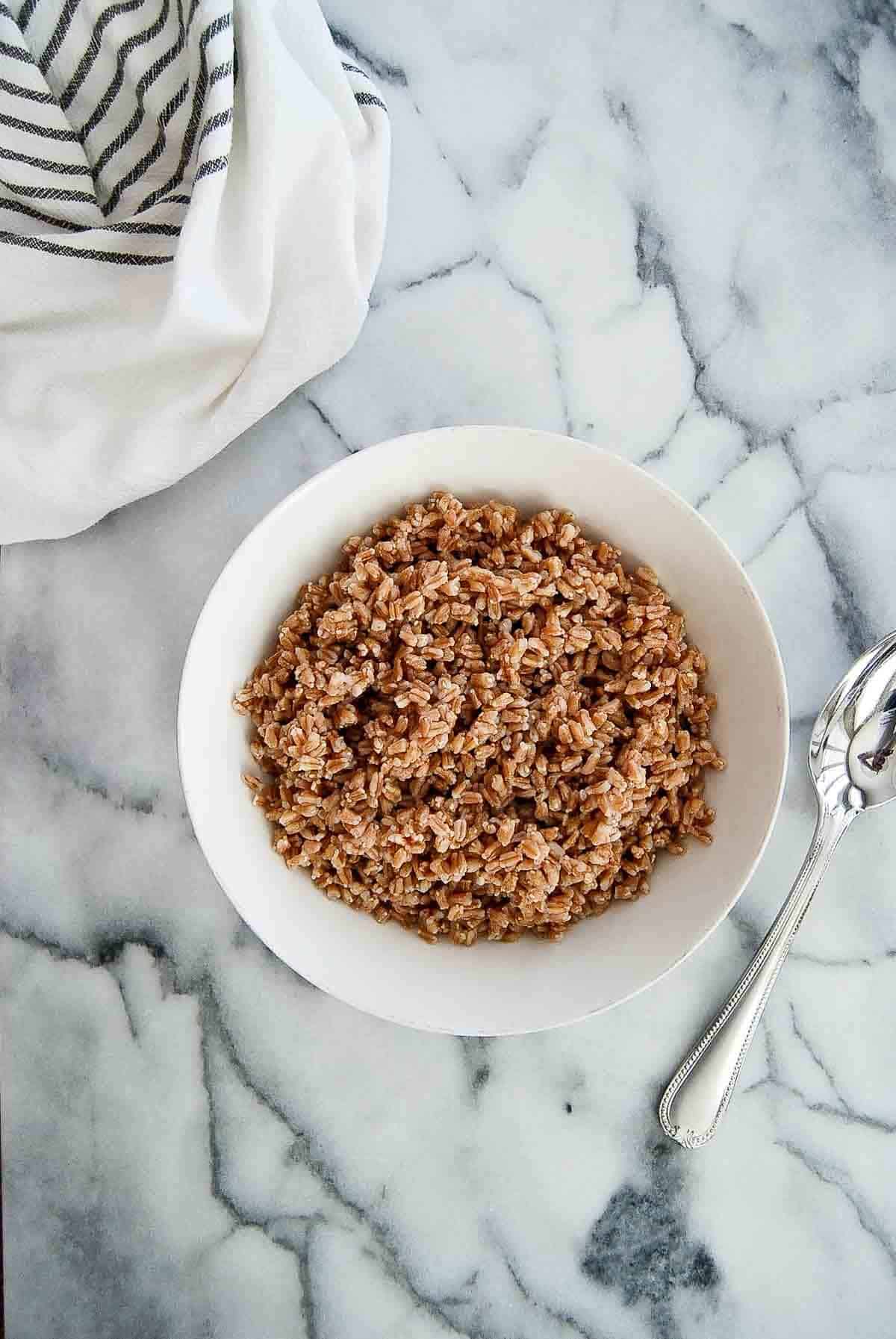 instant pot farro in bowl on countertop.