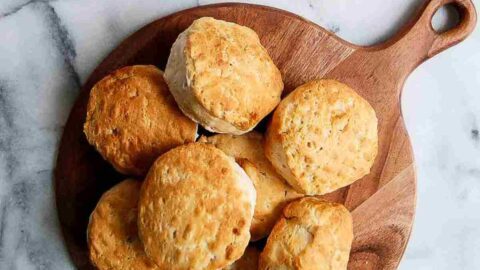 Can you cook biscuits in an air fryer outlet
