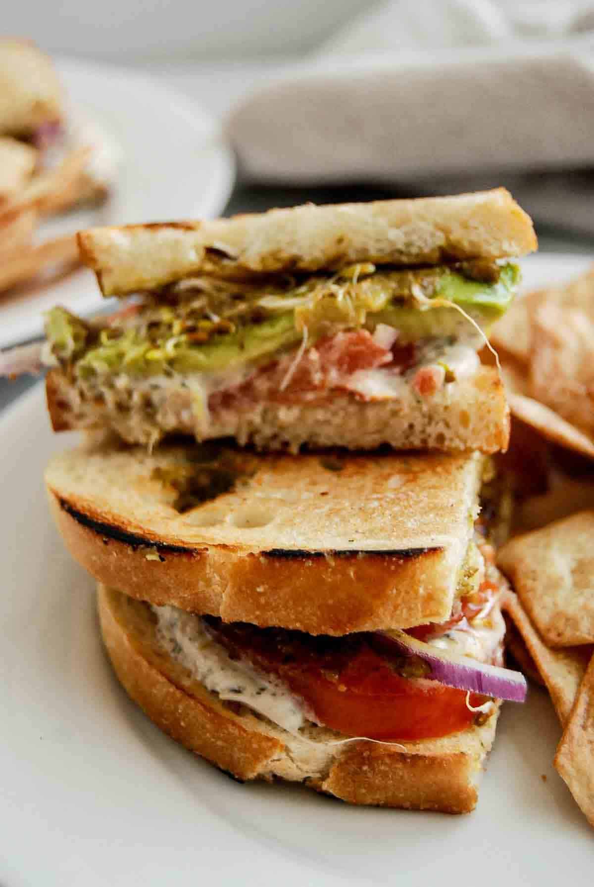 how to make joe and the juice spicy tuna sandwich