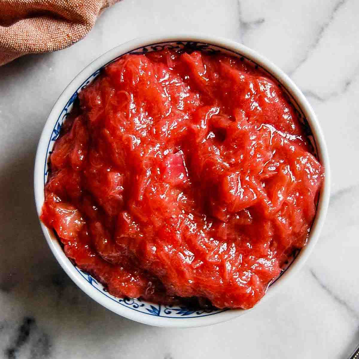 Quick and Easy Rhubarb Sauce Recipe