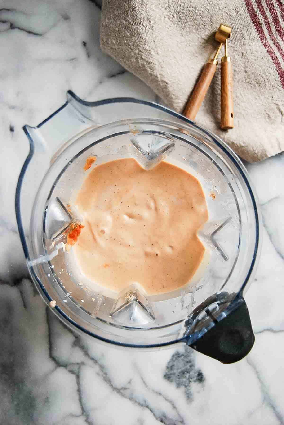 blended pumpkin spice frosty in blender.